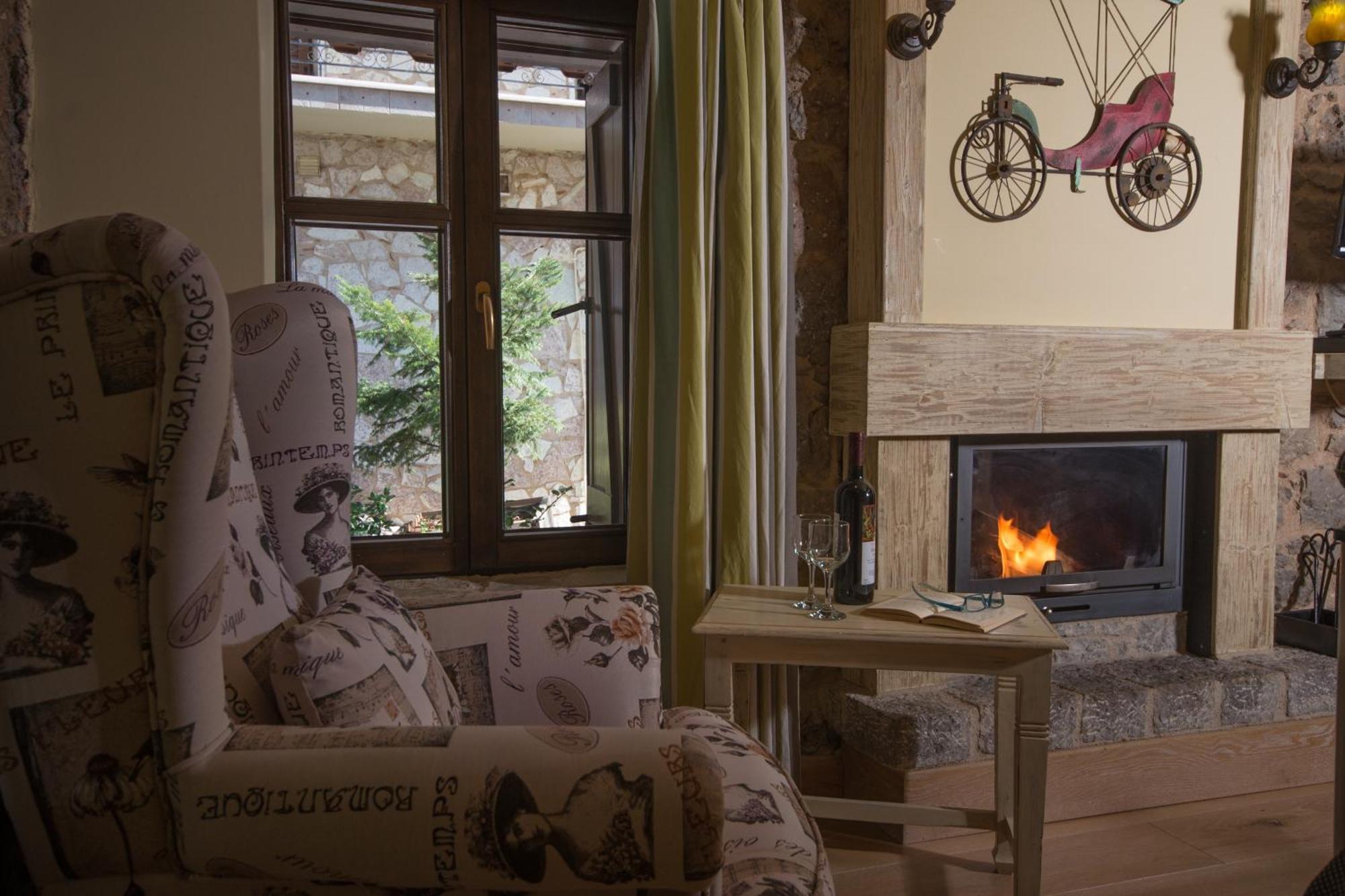 Alexandros Guesthouse Arachova Extérieur photo